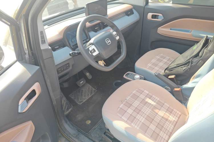 Used Chery QQ Ice Cream 2024 Edition Youth Version 205km Sundae Driver Seat