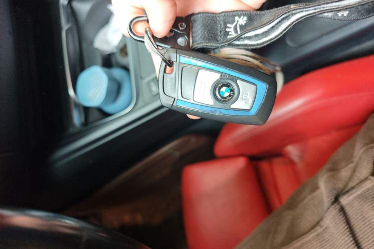 Used BMW 3 Series 2017 330i M Sport Edition Vehicle Key