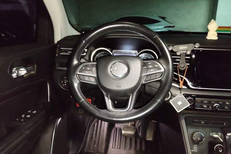 Used Jeep Commander 2018 2.0T Four-Wheel Drive Prestige Edition China V
