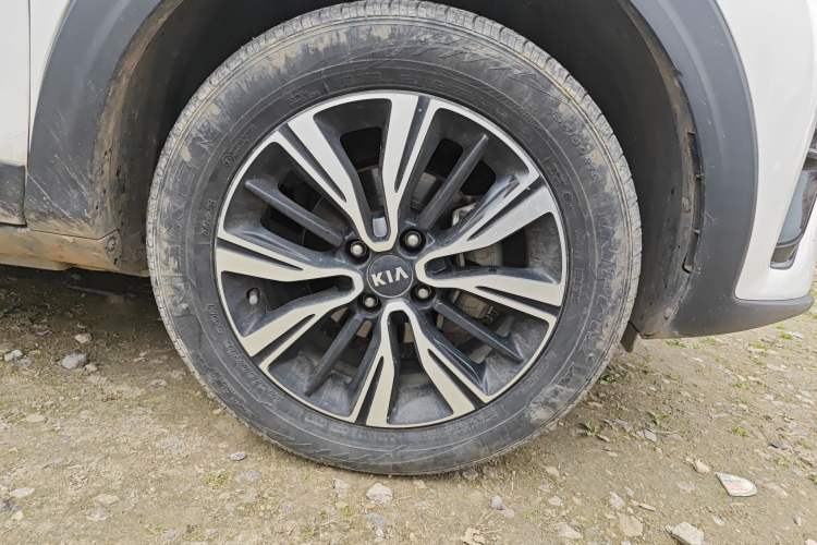 Used Kia kx1 Stonic 2019 1.4L Automatic Fun Edition China VI