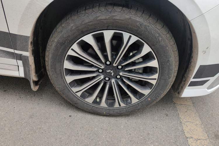 Used Wuling Victory 2023 2.0L DHT Luxury Edition