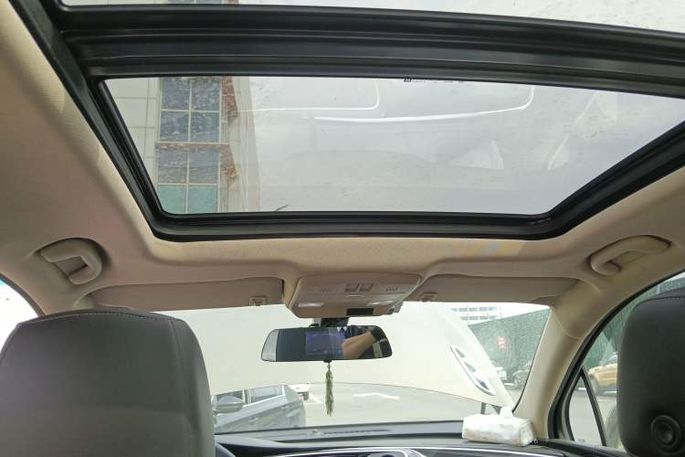 Used Buick Envision 2016 20T Two-Wheel Drive Leading Version Headliner