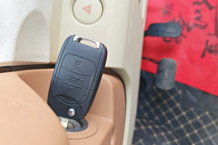 Used Wuling Hongguang MINIEV 2024 3rd Generation 215km Youth Edition Vehicle Key