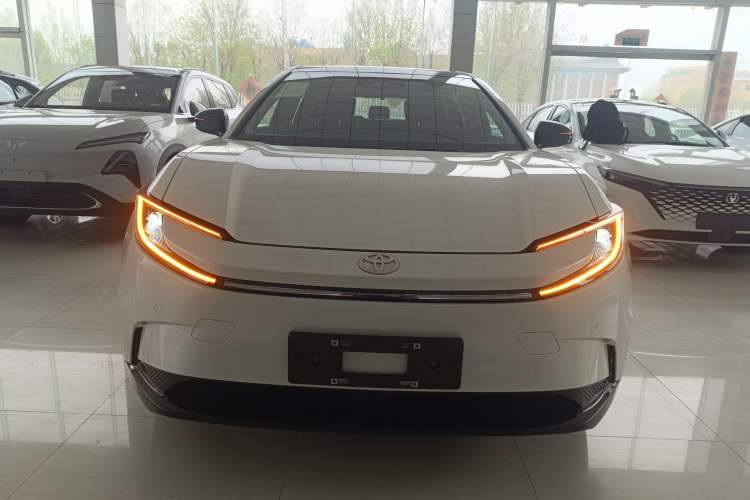 Used Toyota bZ5 2025 Model 550 JOY
