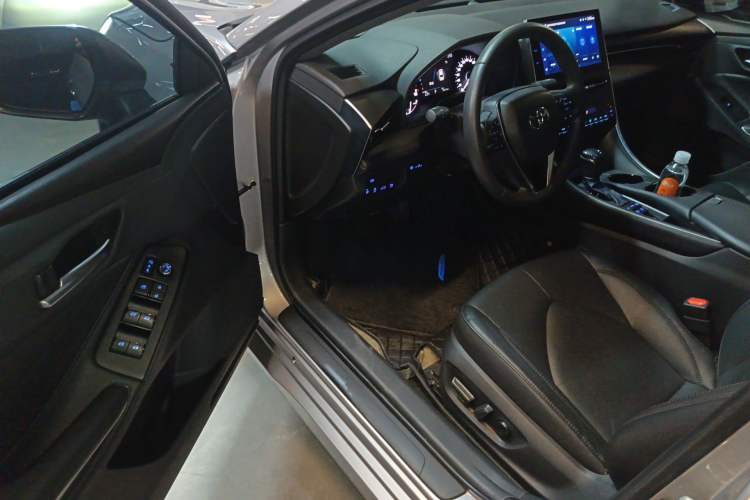 Used Toyota Avalon 2023 2.5L Luxury Edition Driver Seat
