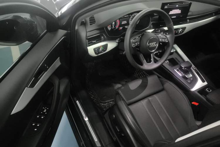 Used Audi A4L 2020 40 TFSI Fashion Dynamic Model
