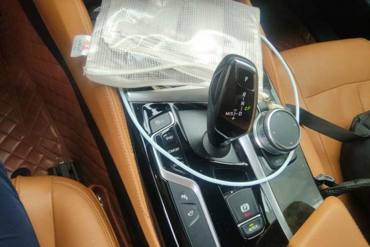 Used BMW 5 Series 2018 Restyled 530Li Luxury Edition M Sport Package
