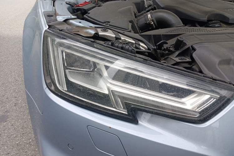 Used Audi A4L 2019 40 TFSI Ambition China VI
