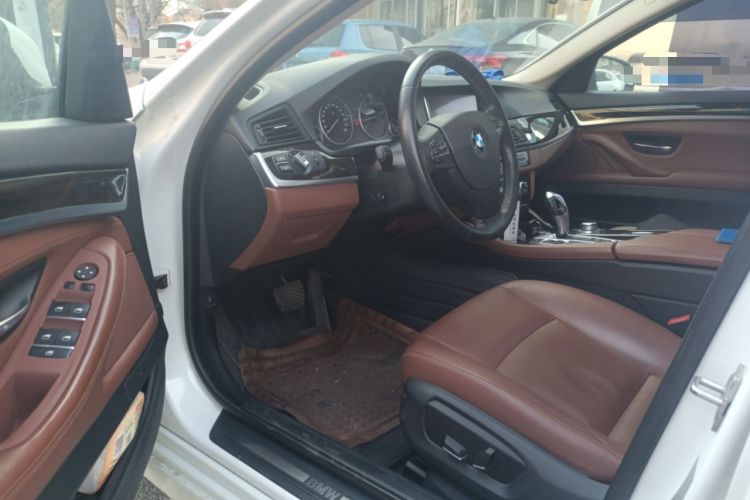 Used BMW 5 Series 2014 525Li Leading Model

