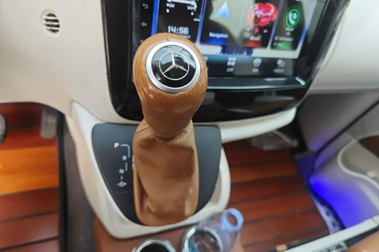 Used Mercedes-Benz Vito  Gear Lever