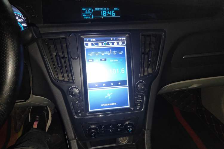 Used BAIC New Energy EU 2016 EU260 Enjoy Edition Audio And AC Panel