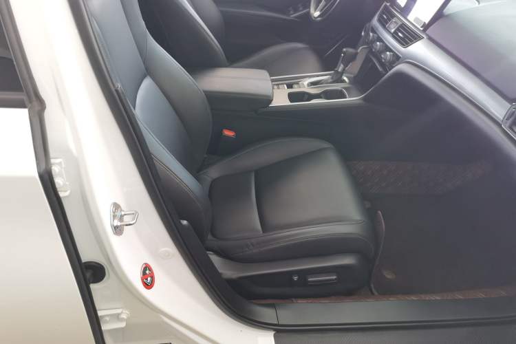 Used Honda Accord 2022 260TURBO Luxury Edition Right Front Seat