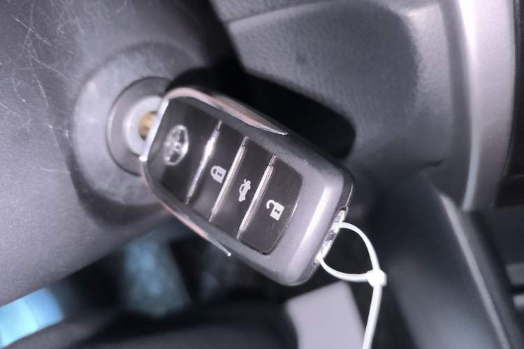 Used Toyota YARiS L Zhi Xuan 2022 X-Trail 1.5L CVT Leading PLUS Edition
