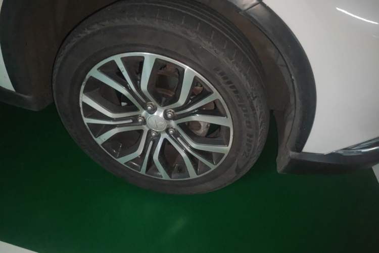 Used Mitsubishi Outlander 2016 2.4L 4x4 Elite Edition 5 Seats