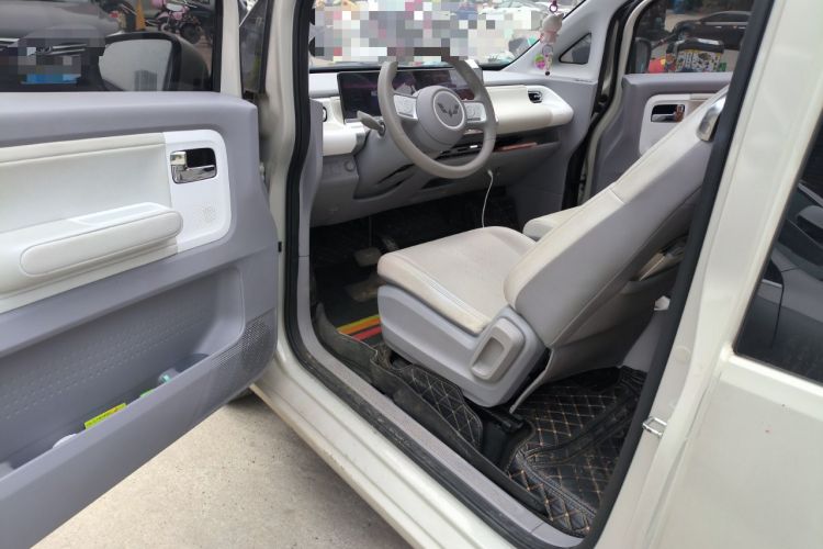 Used Wuling Air ev 2023 - Four Seats - Advanced Edition Driver Seat