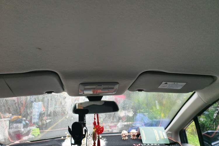 Used Wuling Jiachen 2022 1.5T Manual Light Enjoyment Dynamic Version
