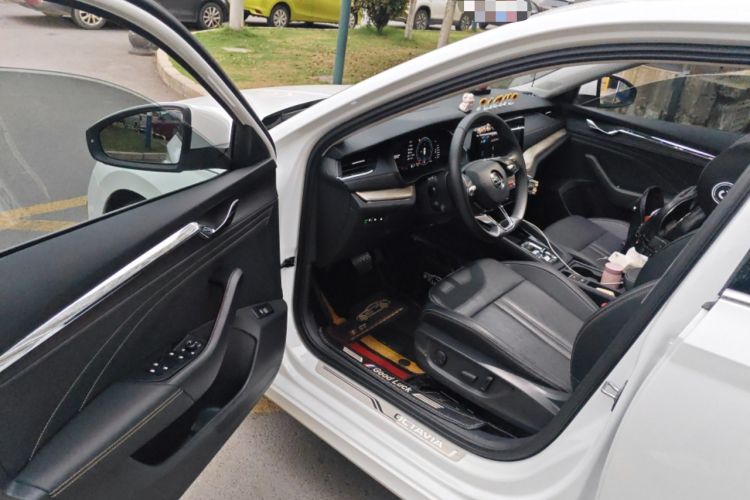 Used Skoda Octavia 2023 Revised PRO TSI280 Luxury Edition Driver Seat