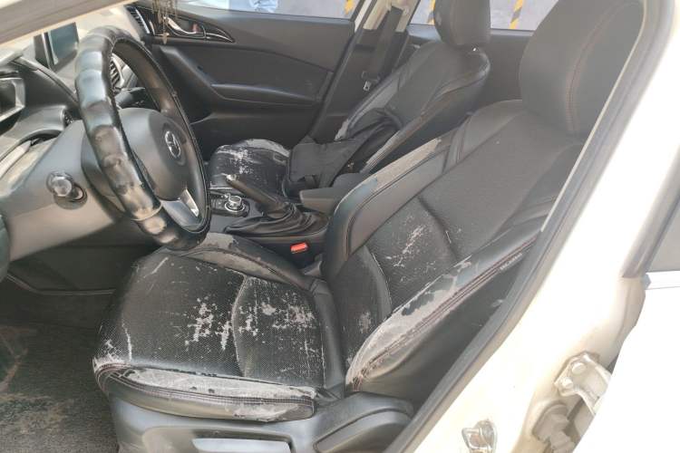 Used Mazda 3 Axela 2016 Sedan 1.5L Automatic Luxury Model Left Front Seat