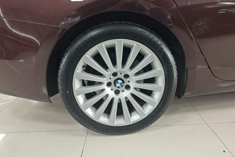 Used BMW 5 Series GT 2014 535i Leading Model