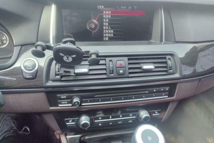 Used BMW 5 Series 2014 525Li Luxury Design Package
