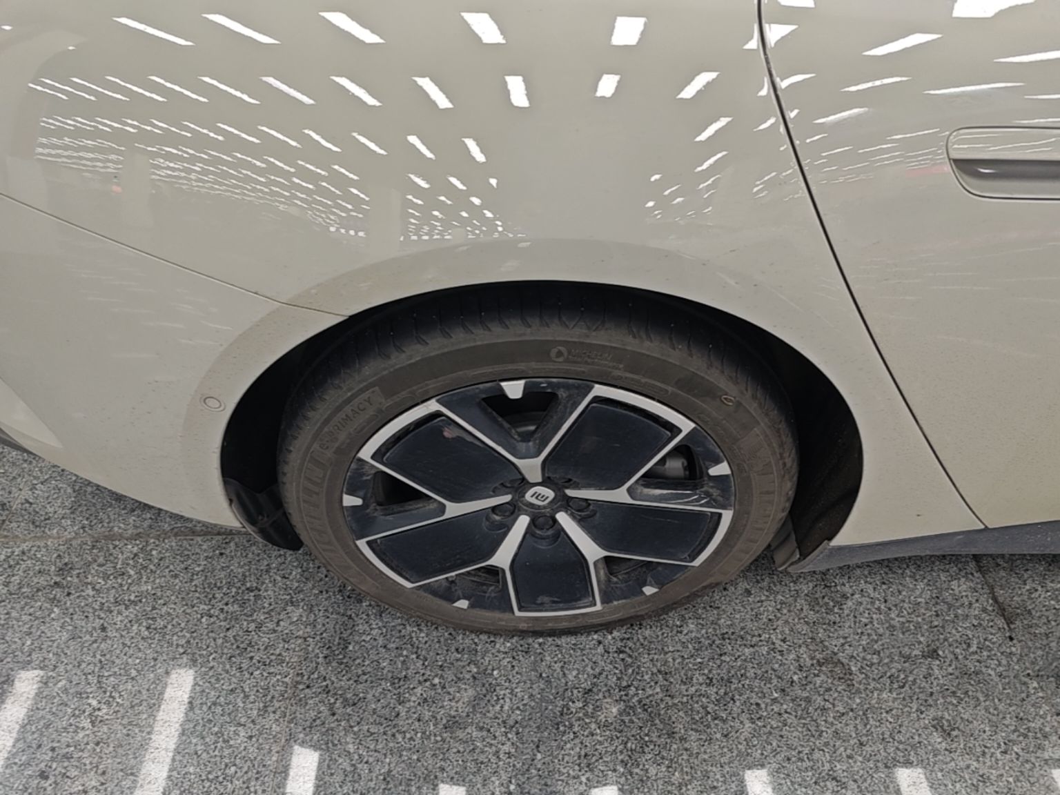 Xiaomi Auto SU7 2024 Rear-Drive Ultra-Long Range Advanced Pro-Level Intelligent Driving Version — снимка 11