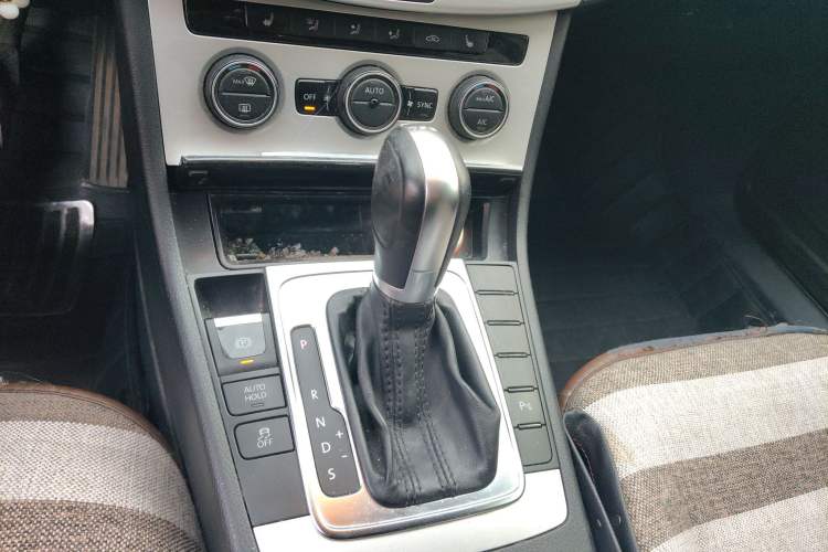 Used Volkswagen Magotan 2013 1.8TSI Luxury Model