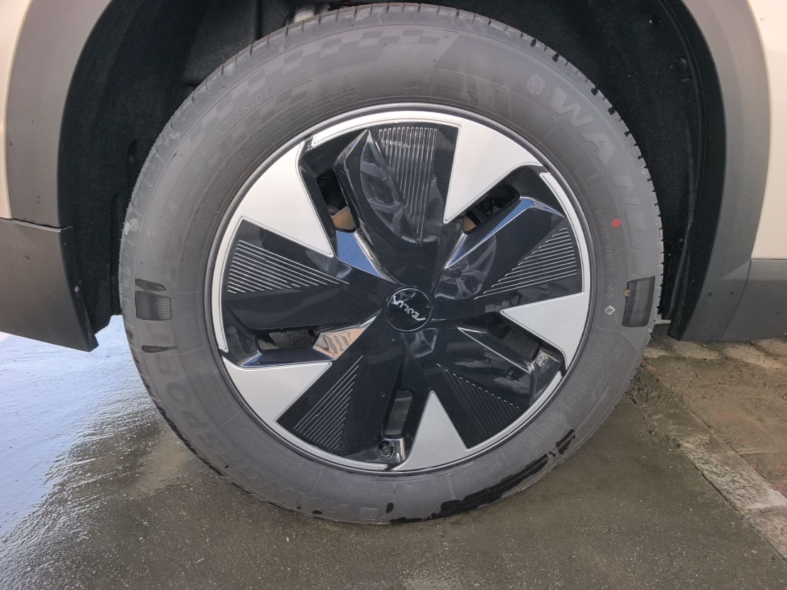 Dongfeng Aeolus L7 New Energy 2025 205 Ultra-Long Range Indulgence Version — снимка 11