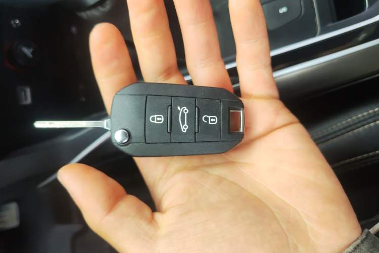 Used Peugeot 408 2016 1.6T Automatic Luxury Edition Vehicle Key