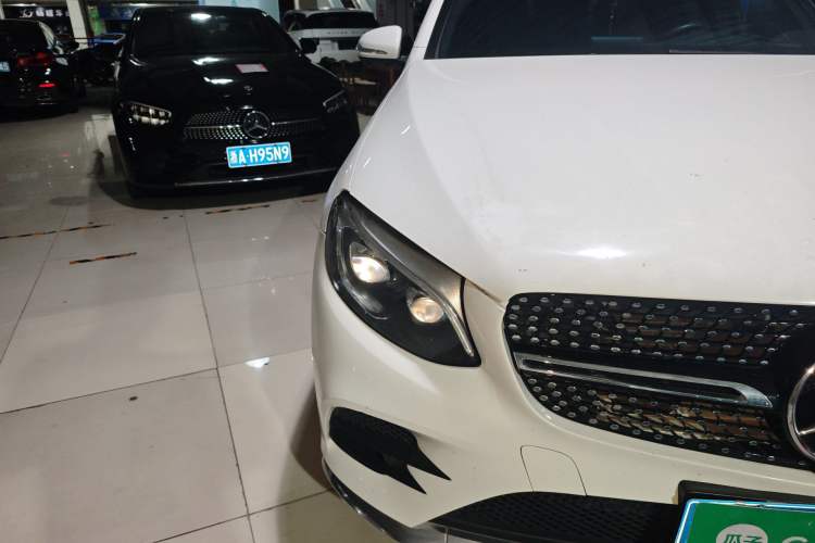 Used Mercedes-Benz GLC 2019 GLC 300 L 4MATIC Dynamic Model
