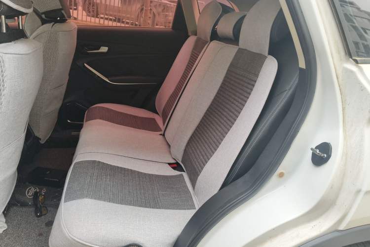 Used FAW Senya R9 2018 1.2T Manual Luxury Smart Edition
