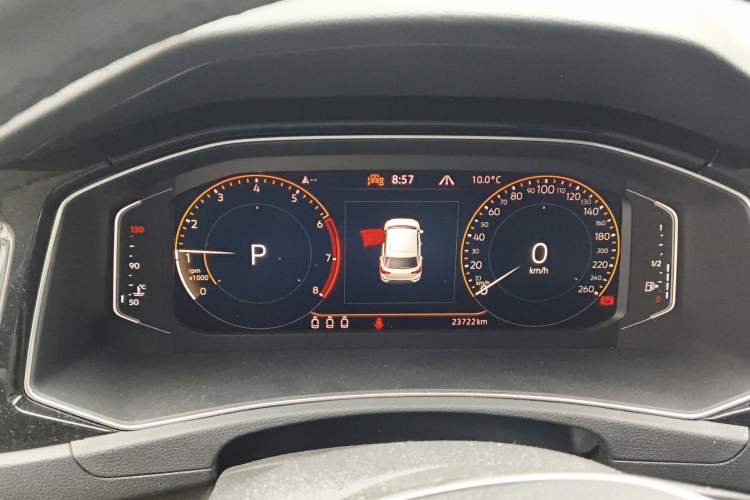 Used Volkswagen T-ROC 2022 280TSI DSG Two-Wheel Drive Comfort PLUS Instrument Cluster