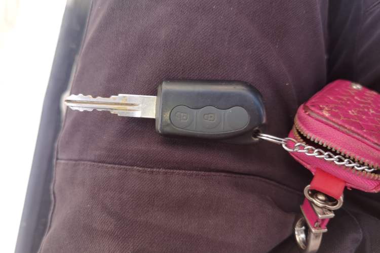 Used CHANGAN Benni mini 2012 1.0L Manual Fashion Edition China IV Standard