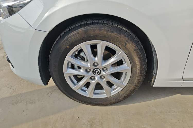 Used Mazda Mazda 3 Axela 2017 Sedan 1.5L Automatic Luxury Model Emission Standard China V
