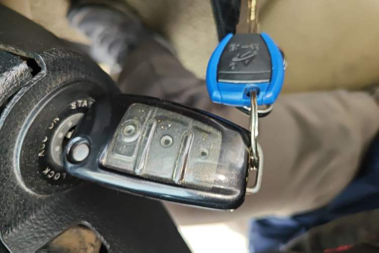 Used JAC Group Refine M5 2012 2.0T Gasoline Manual Business Edition
