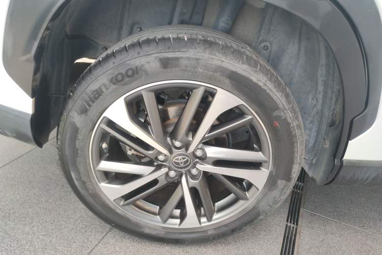 Used Toyota FRONTLANDER 2022 2.0L CVT Luxury PLUS Edition
