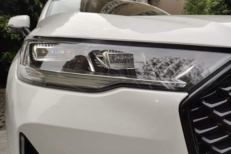 Used Haval H6 2021 3rd Generation 2.0T Automatic Two-Wheel Drive Max Right Front Headlight