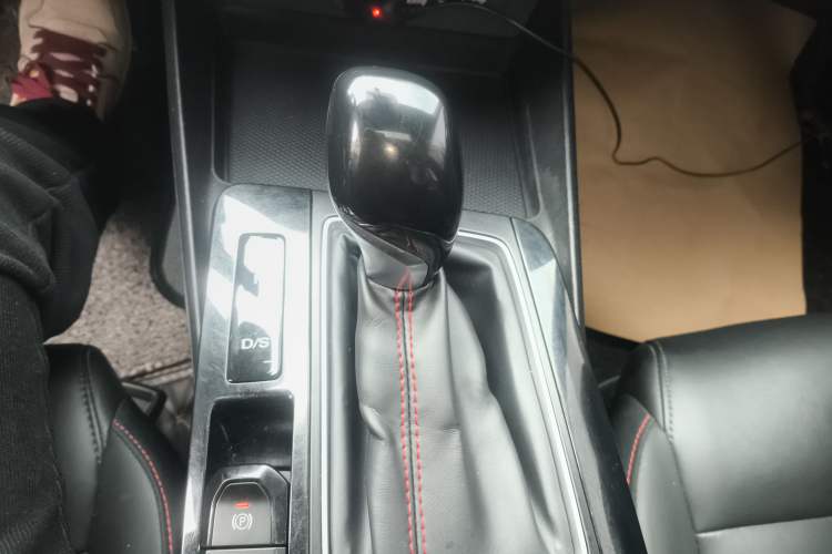 Used MG 5 2021 180 DVVT CVT Youth Luxury Edition
