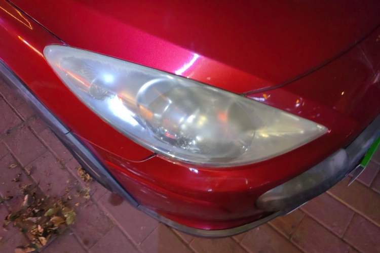 Used Peugeot 307 2012 1.6L Manual CROSS Right Front Headlight