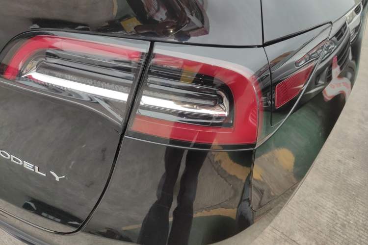 Used Tesla Model Y 2022 Rear-Wheel-Drive Version