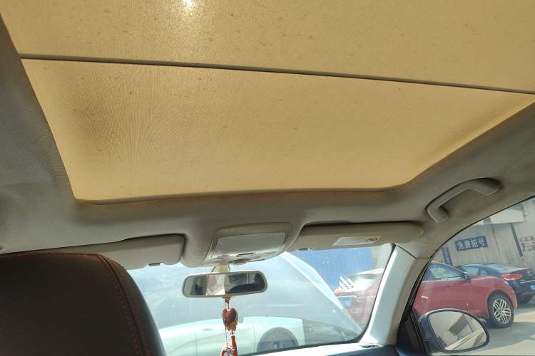 Used Zotye Domy X5 2015 1.5T CVT ZhiXian Trim China V Standard
