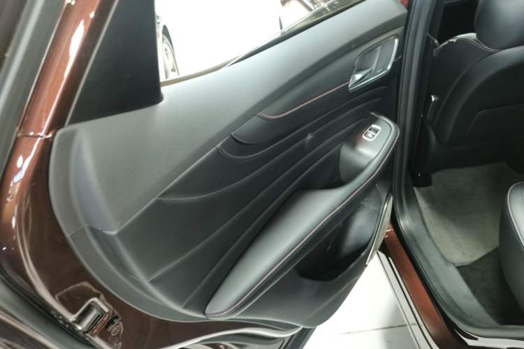 Used MG HS 2019 30T Automatic 2WD Trophy Supreme Edition China VI Standard