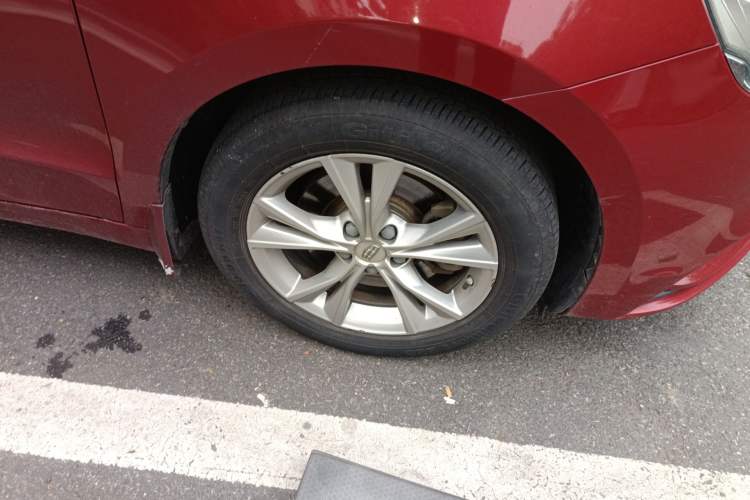 Used Geely Auto Emgrand GT 2018 1.5T MHEV YAOCHI Edition Right Front Wheel Hub