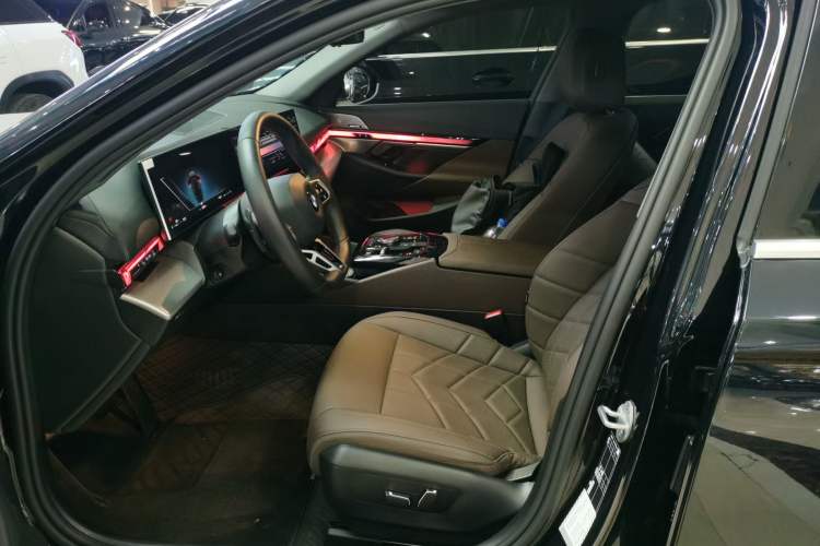 Used BMW 5 Series 2025 530Li Leading Model M Sport Package