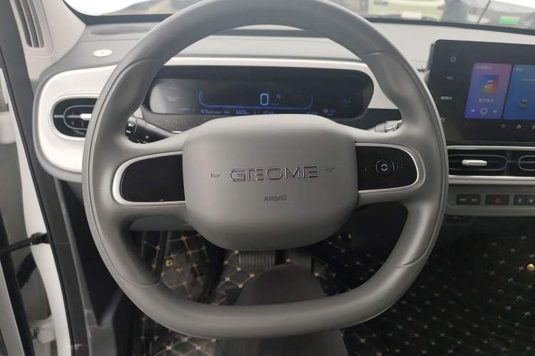 Used Geely Galaxy Panda 2025 210 km – Yuanqi Bear
