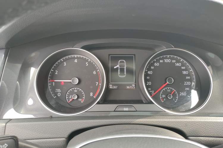 Used Volkswagen Golf 2019 200TSI DSG Comfort & Ambition Edition China VI Standard Instrument Cluster