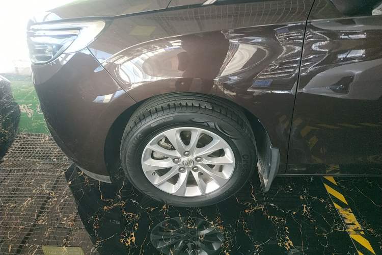 Used Buick GL8 2017 ES 28T Comfort Model China V Standard