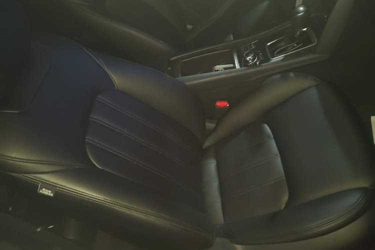 Used Mazda CX-4 2018 2.0L Automatic Two-Wheel Drive Blue Sky Exploration Version China V Standard Right Front Seat