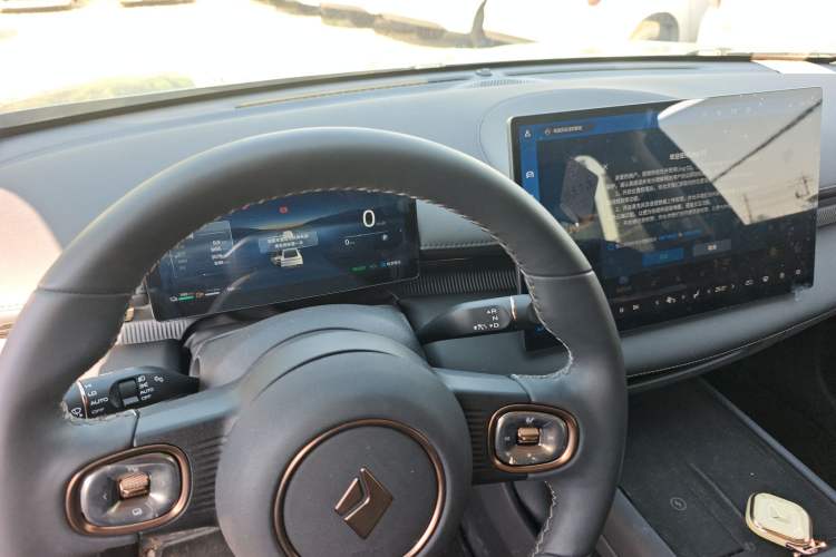 Used Baojun Enjoy 2025 Plug-in Hybrid 140km Luxury Edition Gear Lever