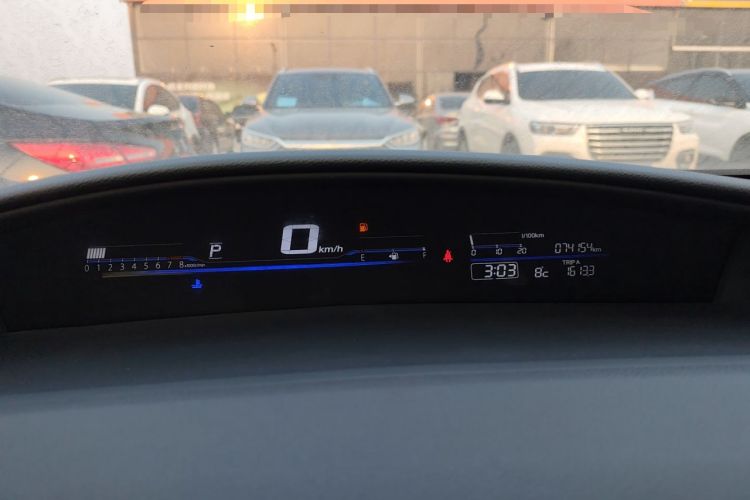 Used Honda Jade 2013 1.8L automatic Comfort version 5 seats