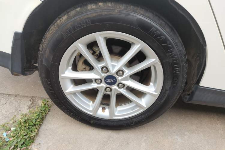 Used Ford Focus 2018 Sedan Classic EcoBoost 180 Automatic Elite Model